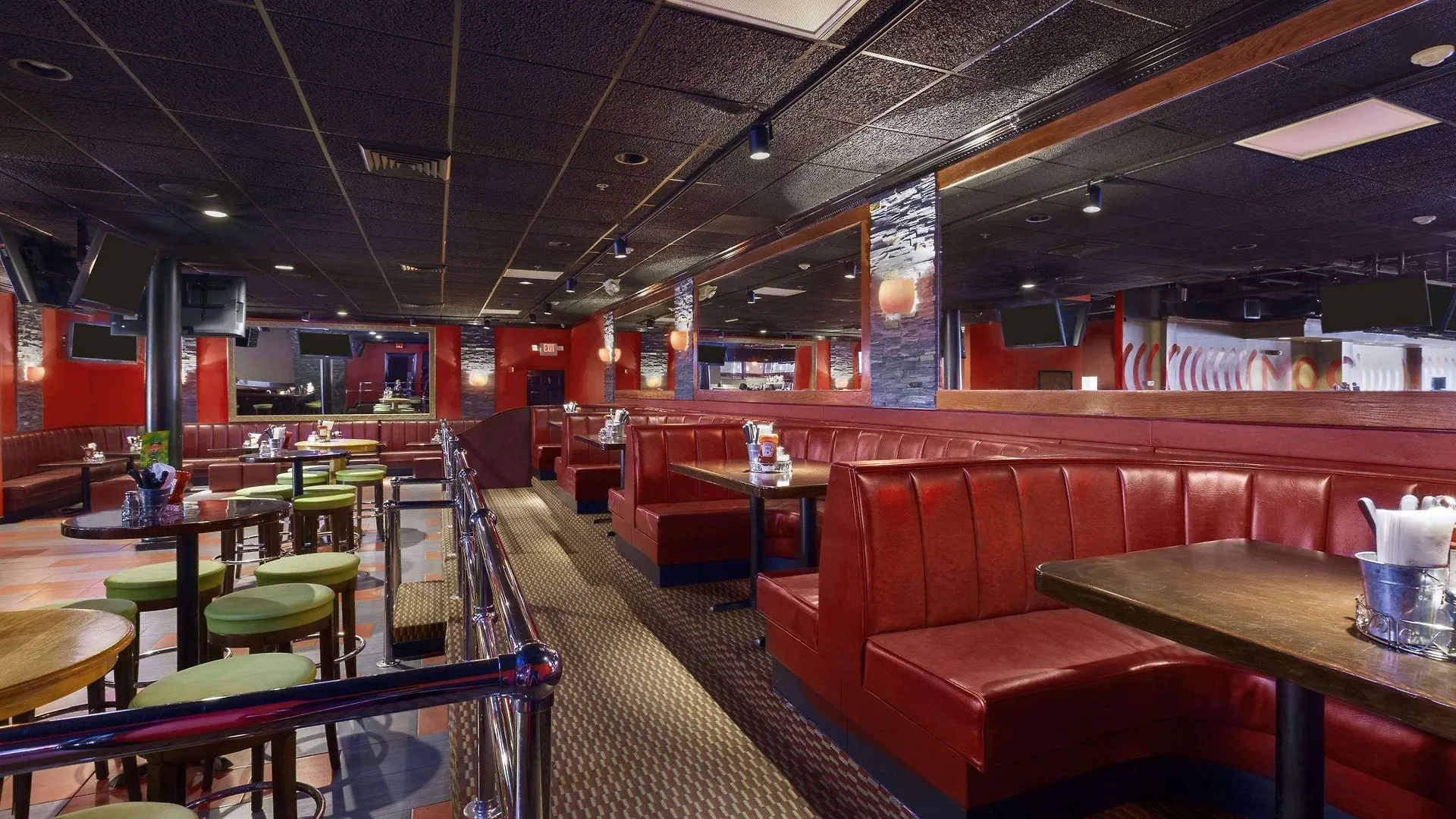 Ramada By Wyndham Rochelle Park Near Paramus 3*,