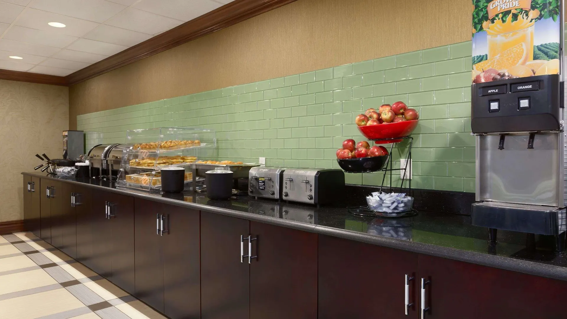 Ramada By Wyndham Rochelle Park Near Paramus 3*,  United States