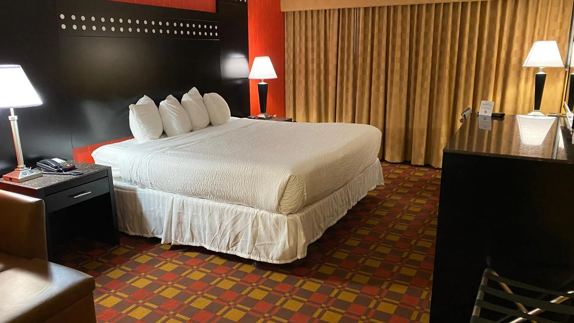 Hotel Ramada By Wyndham Rochelle Park Near Paramus