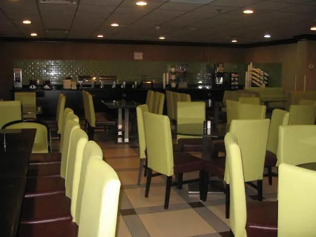 Hotel Ramada By Wyndham Rochelle Park Near Paramus